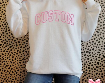 Sudadera con bordado de apliques personalizados: personalízala con tu palabra y colores.