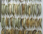 110 Dried Organic Okra Pods for Christmas Santas Extreme Grungy Burgandy Clemson Spineless Dried Goods Prim Folk Art Baskets Crafts Decor