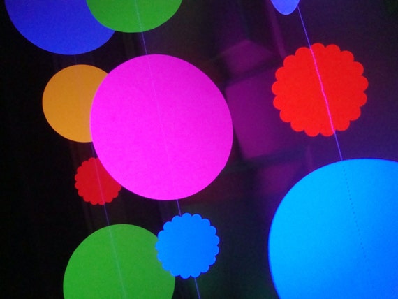 Large Glow Garland, Black Light Party Garland, Jumbo Glow Party Decoration, Hanging Circle Glow Party Decor, Sweet 16 Glow Party, Neon Dance Il_570xn