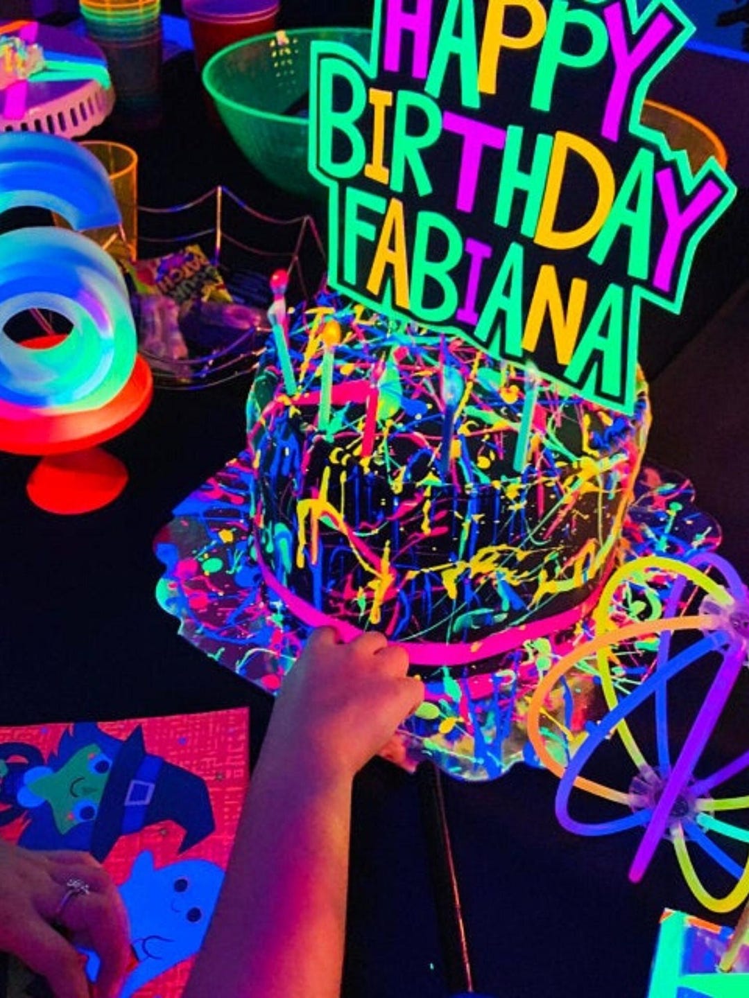 Décorations De Gâteau Phosphorescentes Réactives à La Lumière Noire - Lot De 57 Pièces - Pour Anniversaire, Mariage, Fête Néon