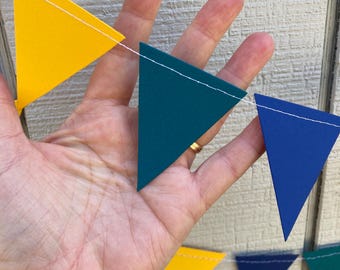 Decoración para el día del partido de UNCW, guirnalda para fiestas previas al partido, banderines triangulares azul marino, turquesa y amarillo, decoración para el regreso a casa.