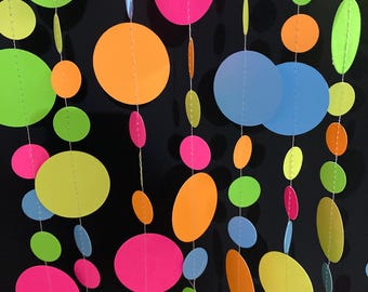 Glow Party Streamers, UV Reflective Neon Garlands, Black Light Party Decor, Colorful Fluorescent Bunting for Skate Party, Neon Prom backdrop