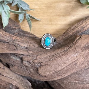 Anillo vintage de plata navajo con turquesa, talla 6 1/2