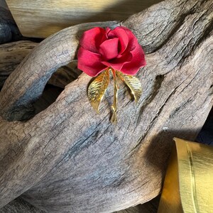 Vintage Cerrito Red and Gold Rose brooch