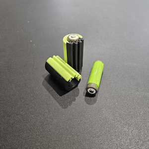 3D-Printed Six-Pack Battery Adapter – Use AA Batteries in C Slots!