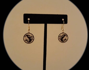 The Stars Align! Vintage Golden Metal Zodiac Charm Earring Set- What's Your Sign Babe? Capricorn