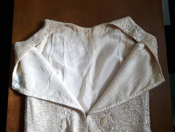 Exquisite 1950s Beaded Wool Shell Top in Cream an… - image 8