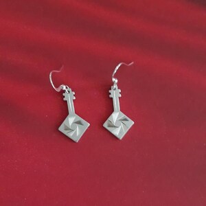 Feel the 80s Music! Vintage Silver Electroplate Starburst Diamond Guitar Charm Earring Set- Fierce!