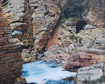 Unused Vintage 1940s Linen Postcard of "The Devil's Oven", Ausable Chasm, N.Y.- Great Condition!