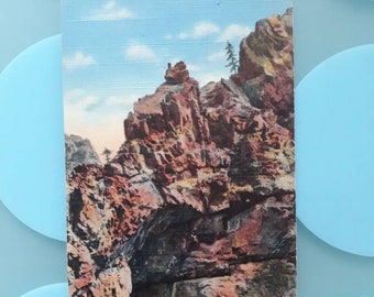 Vintage 1940s Unused Linen Postcard of The Setting Turkey, South Cheyenne Canon, Colorado Springs, Colorado- Great Condition