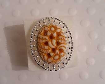 A Beautiful Garden Grows! Vintage Yellow and Ivory Celluloid Cabochon Floral Cocktail Ring with Adjustable Band