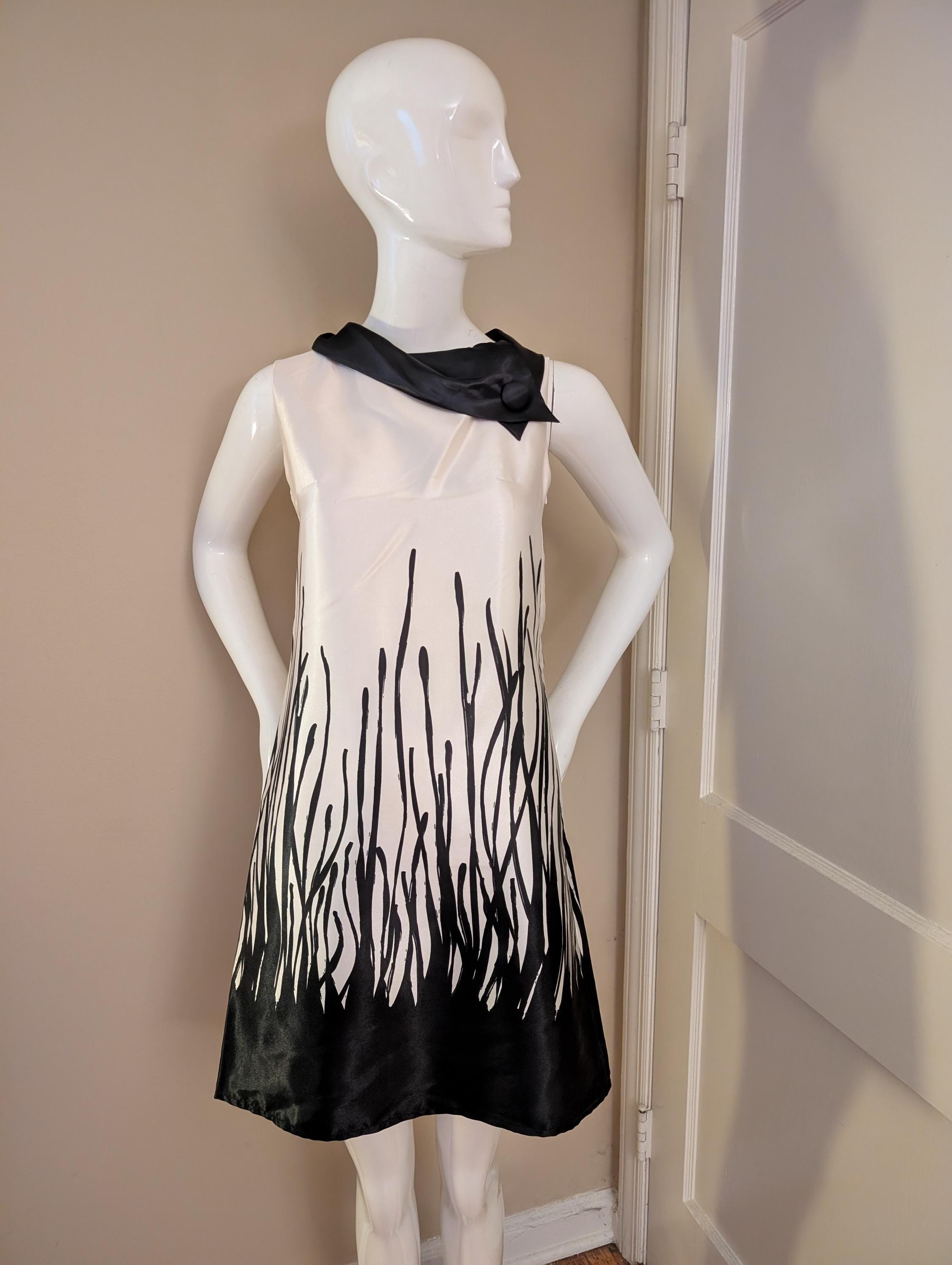 black tulle short dress Ombreprom Homecoming Dress Black Strapless Ball Gown Tulle Short Prom Dress main image 1