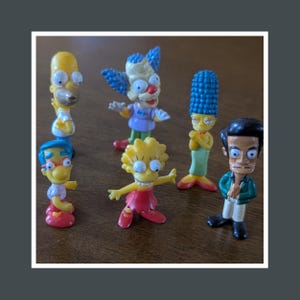 Vintage 1990s Micro &quot;Simpsons&quot; Bobblehead Collection- Bart, Krusty, Lisa, Homer, Milhouse, Apu, Maggie, Marge