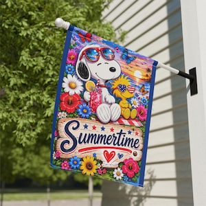 Bandera/pancarta de jardín veraniega de Snoopy y Woodstock, atardecer floral en la playa. imagen 10