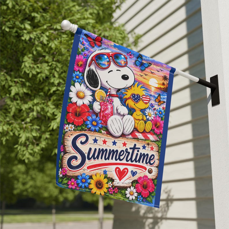Bandera/pancarta de jardín veraniega de Snoopy y Woodstock, atardecer floral en la playa. imagen 10