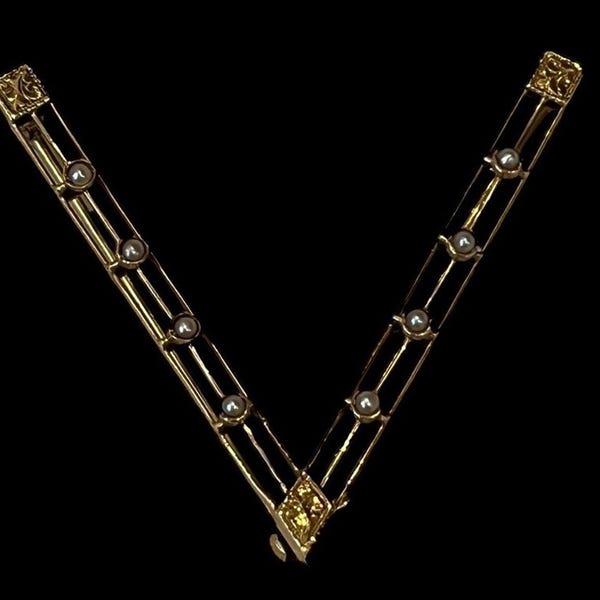 14 k Gold Victory Brooch Pin W/ Pearls WWII 2.51 Gr Delicate 1.5” Long