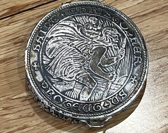 Vtg Compact Mesh Coin Purse Silver Color St. Christopher 2.5” Wide Protect Us