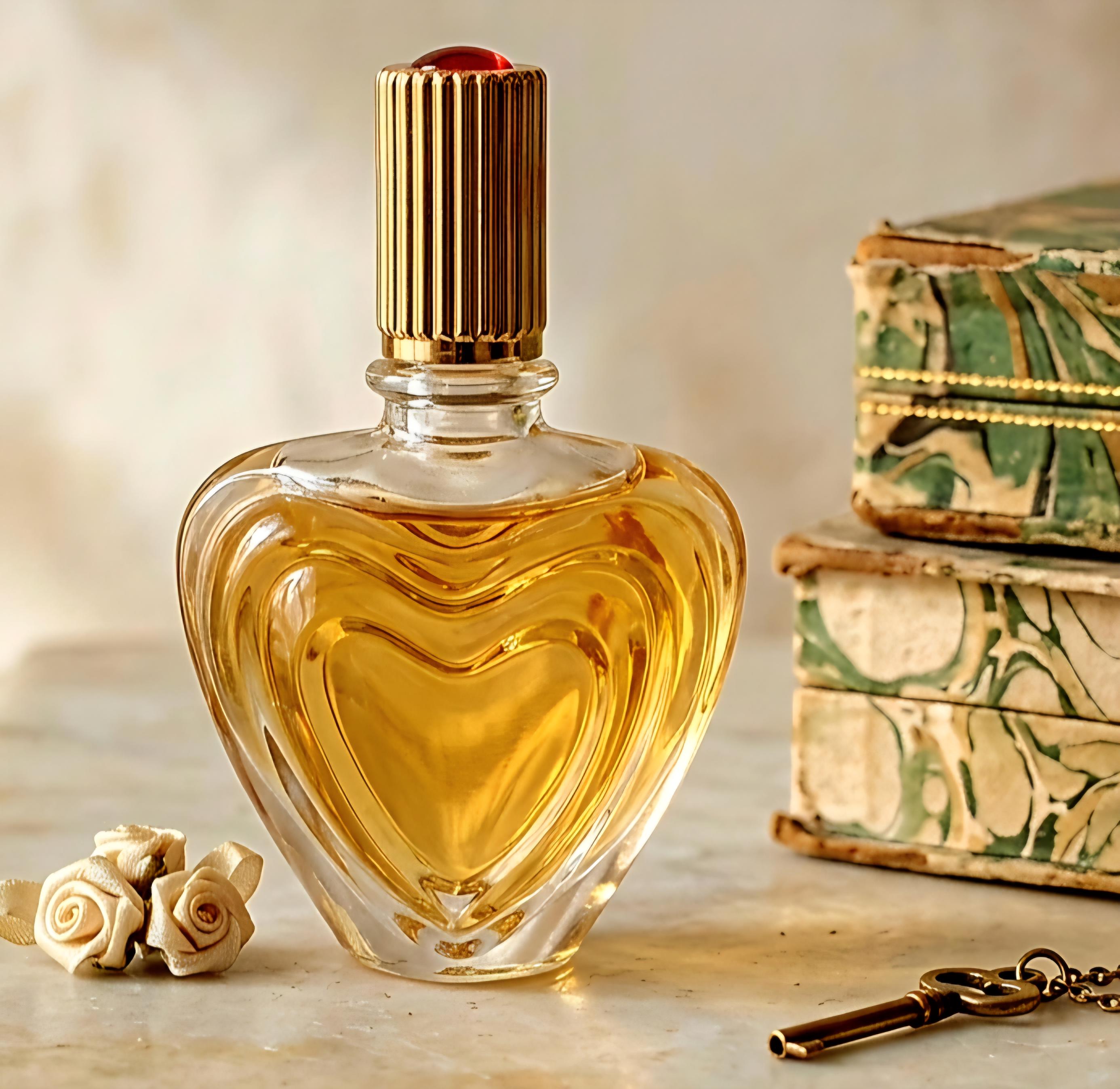 Vintage escada perfume - Etsy México