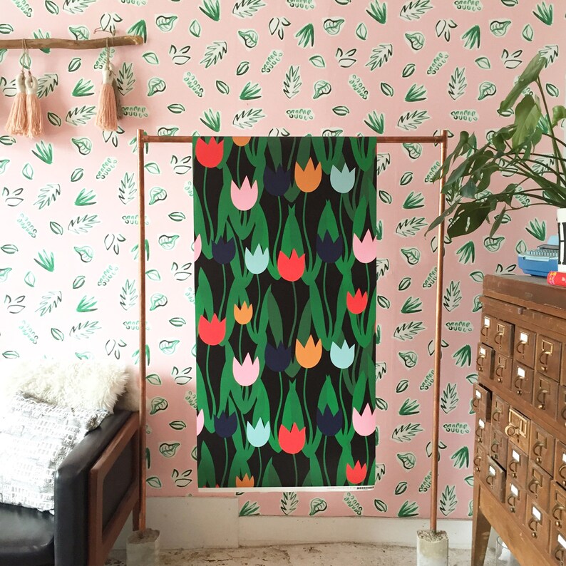 Removable Wallpaper / Tulip Shakur Print / Assorted Lengths / image 3