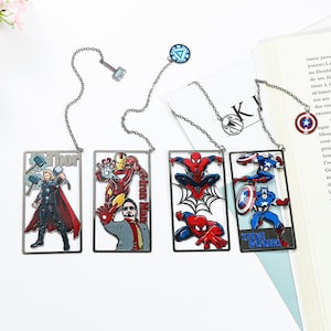 Marcapáginas metálico de superhéroe de Marvel, Spiderman, Iron Man, Thor, Capitán América, tarjeta creativa con borla para niños y fans de los niños, con marcapáginas de regalo.