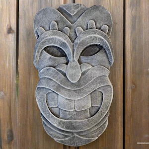 Concrete Tiki Head Statue: Unique Outdoor Sculpture, Garden Decor, Lawn Art, Hawaiian Decoration