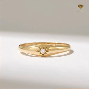 14K Solid Gold Diamond Star Signet Ring - Dainty Pinky Ring