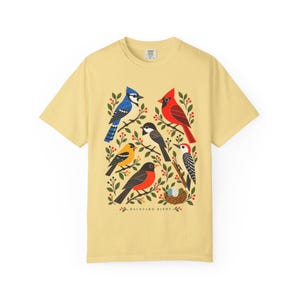 Camiseta para observadores de aves - Pájaros del jardín, camiseta colorida con estampado de aves de jardín, regalo para amantes de la naturaleza imagen 8