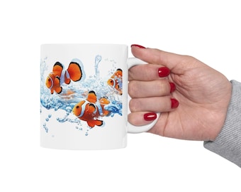 Pez Nemo flotando en agua cristalina, taza de cerámica (325 ml, 430 ml)