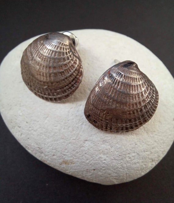 Vintage Sterling Silver Cockle Shell Earrings - image 1