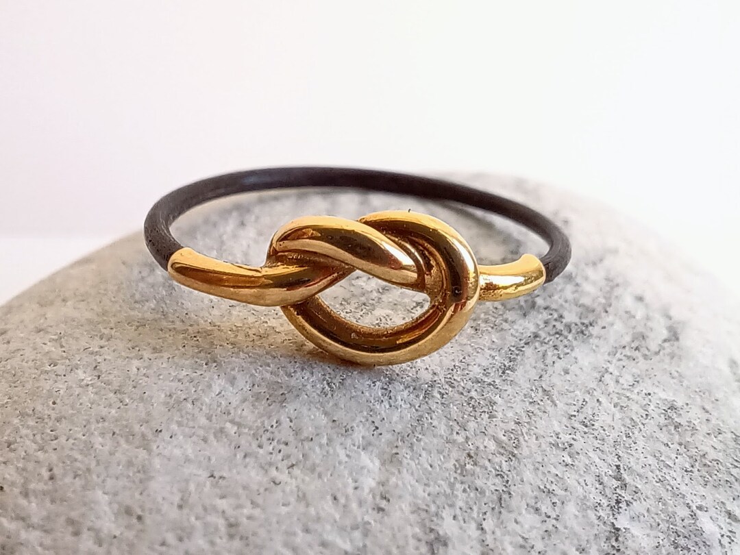 Victorian Love Knot Elephant Hair and 18 kt. Gold Ring