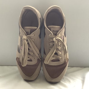 REEBOK Classic women’s athletic shoes