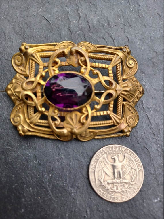 Large Art Nouveau Brooch with purple stone - gilt… - image 2