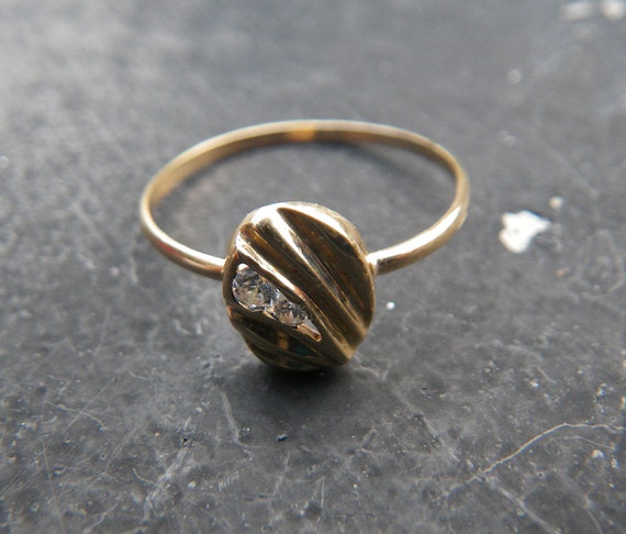 Art Deco 18kt gold stacking ring - vintage - image 1