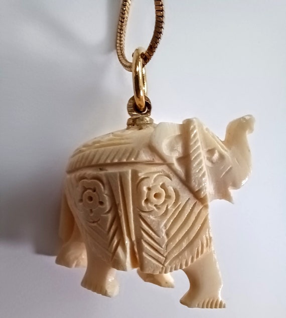 Vintage Carved Elephant pendant with chain- 1970s… - image 1