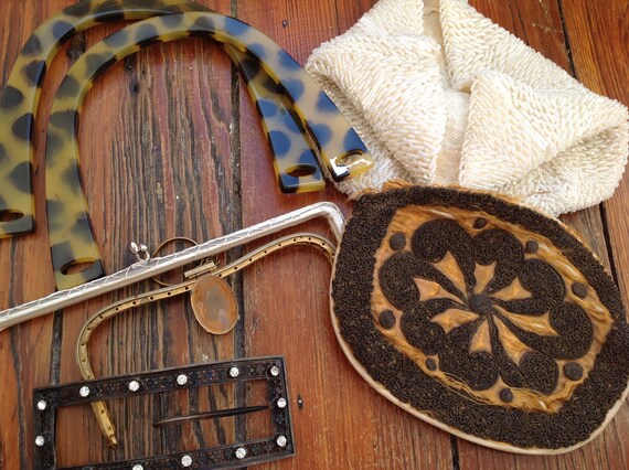Vintage purse craft lot - beads, purse frames, ha… - image 8