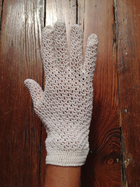 Vintage white cotton lace gloves - crochet