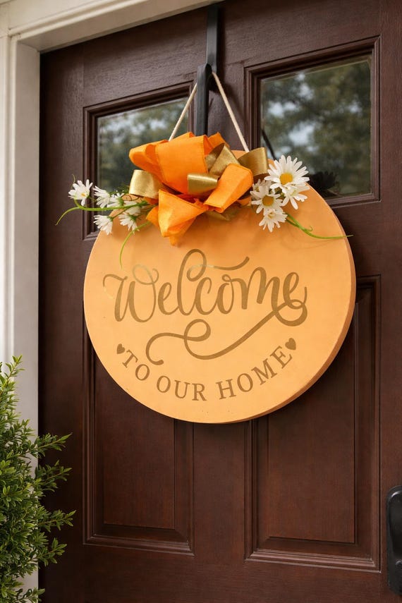 Round Wooden Welcome Door Hanger | Farmhouse Daisy Bow Decor
