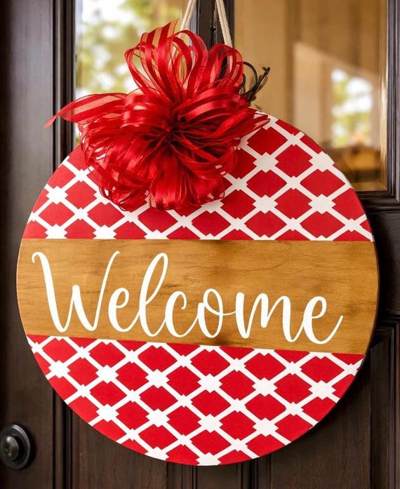 Red Lattice Welcome Door Hanger | Farmhouse Wood Sign | Year-Round Decor