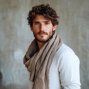 Soft linen scarf made of linen and 10% silk | 43 trendy colors | Must-have accessory for every occasion | Men's linen scarf – UNISEX