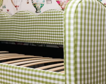 Green Wavy Scallop Gingham Children's Bed with Pull-Out Trundle - UK/US Sizes