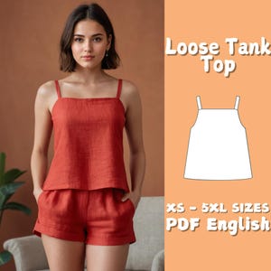 Può includere: Una donna indossa un top senza maniche in lino color ruggine e pantaloncini abbinati. Il top ha uno scollo quadrato e spalline sottili. L'immagine include un diagramma del top e il testo "Loose Tank Top" e "XS - 5XL SIZES PDF English."