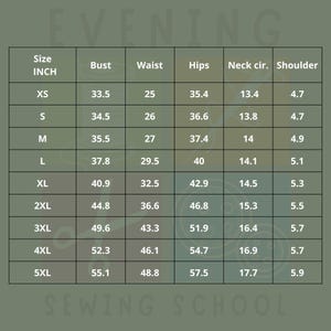Pu&ograve; includere: Una tabella delle taglie intitolata EVENING SEWING SCHOOL con colonne per taglia, busto, vita, fianchi, circonferenza collo e spalla. La tabella elenca le misure in pollici per le taglie dalla XS alla 5XL, con valori da 4,7 a 57,5.