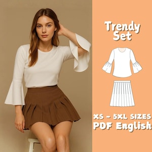 Könnte beinhalten: Eine Frau trägt ein weißes Oberteil mit ausgestellten Ärmeln und einen braunen Faltenrock. Das Bild enthält auch eine Abbildung des Outfits und den Text „Trendy Set“ und „XS - 5XL SIZES PDF English“.