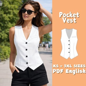 Può includere: Un gilet bianco con tasca, scollo a V, bottoni neri e una piccola tasca. L'immagine include anche un diagramma del gilet e il testo "Pocket Vest", "XS - 3XL SIZES" e "PDF English".