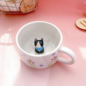 Custom Pet Mug with 3D Pet Inside, Handmade Ceramic Cup with Name, Custom Dog Mug for Mom, Kawaii Style Personalized Cat Dog Lover Gift