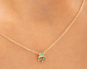 14k Solid Gold Emerald and Diamond Dainty Pendant Necklace