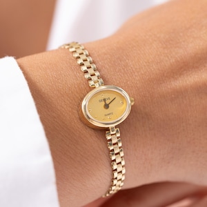 14K Solid Gold Petite Watch, Vintage Round Dial Link Bracelet, Elegant Retro Quartz Wristwatch