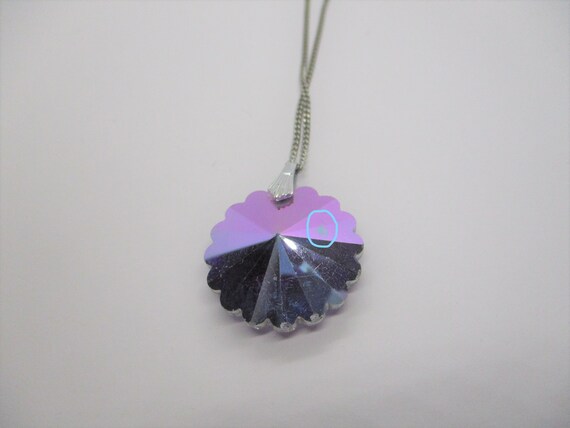 Crystal flower pendant: Lovely 1960s faceted purp… - image 6