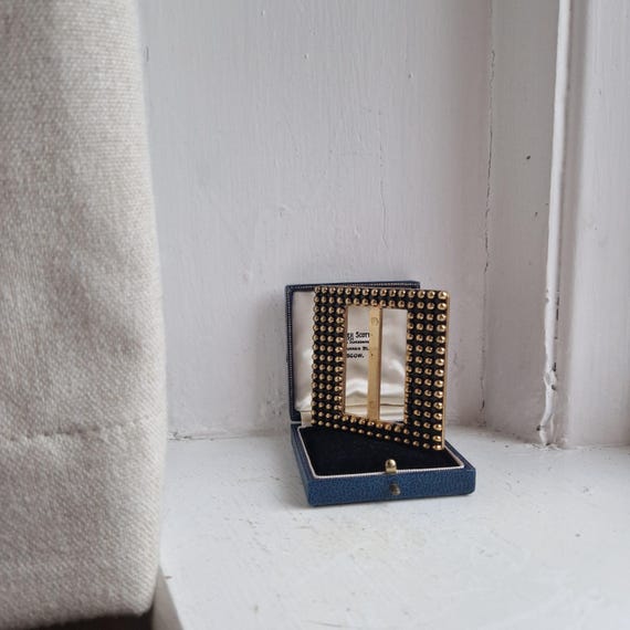 Lucite belt buckle discount