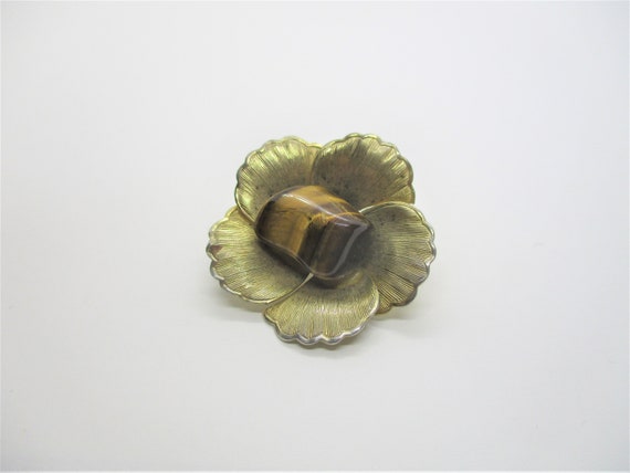 Tiger's eye brooch: Sweet, gold tone and tiger's … - image 1